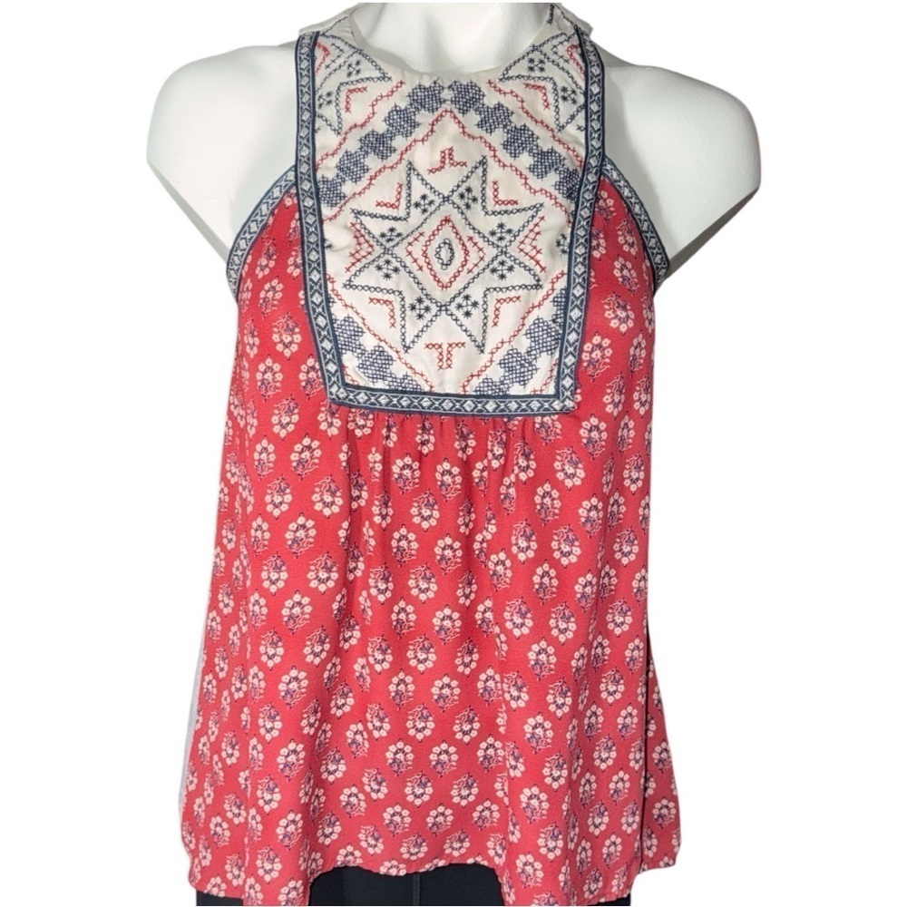 EXHILARATION WOMENS MEDIUM RED BLUE WHITE SLEEVELESS TOP CROSS STITCHED BEACH